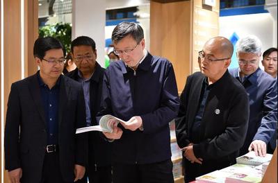 以文學創作服務人民，以媒體融合傳遞白銀強音——從王嘉毅白銀調研談新時代精神文明建設的實踐路徑